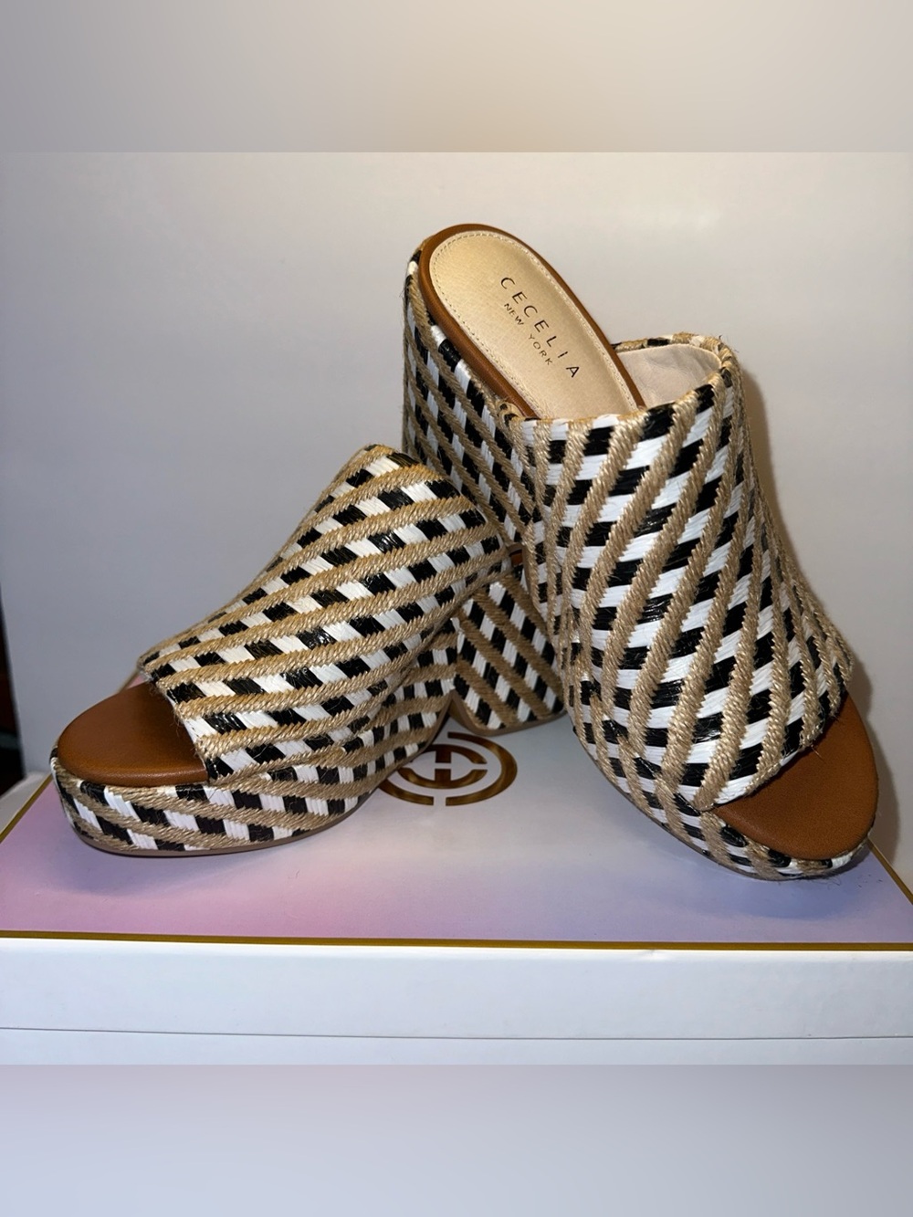 Cecelia New York Frost Woven Platform Mule Sandals Size 9 NWT Resort Chic